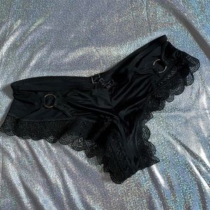 Victoria’s Secret O ring cheeky panty